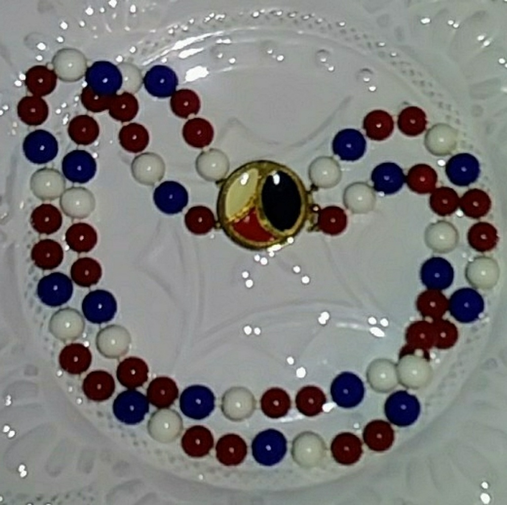 Vintage 70's Double strand 15" choker